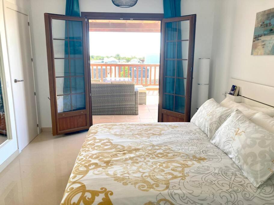 Luxury 4-Bedroom Villa With Heated Pool + Sea View Коста Бланка Экстерьер фото