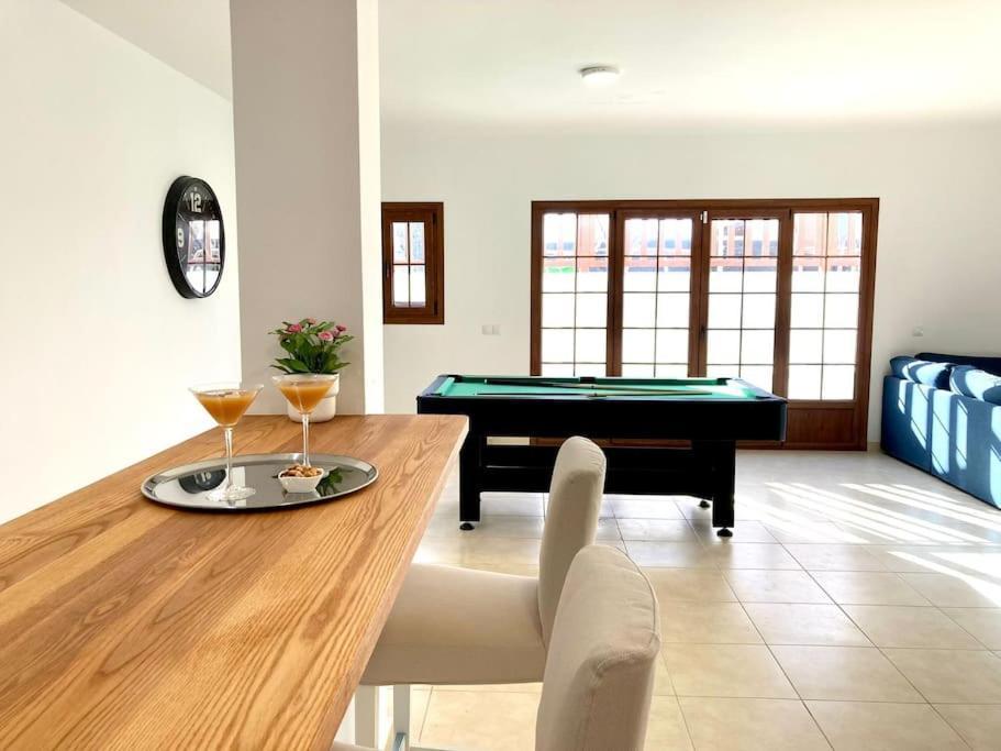 Luxury 4-Bedroom Villa With Heated Pool + Sea View Коста Бланка Экстерьер фото